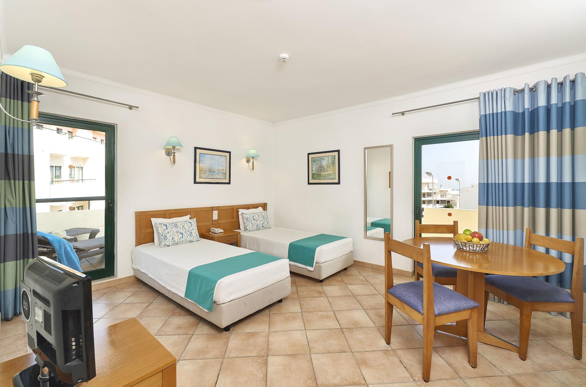 Oceanus Aparthotel Албуфейра Екстериор снимка